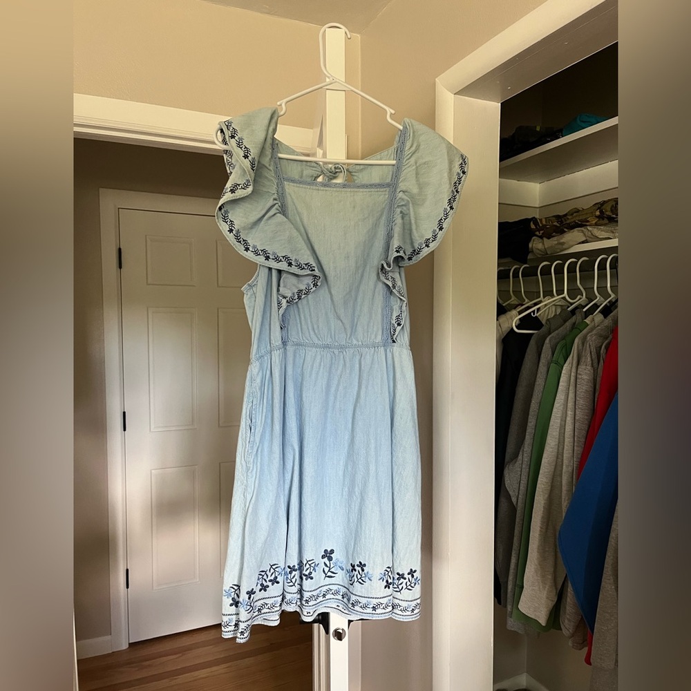 Old Navy Light Blue Dress with Embroidery